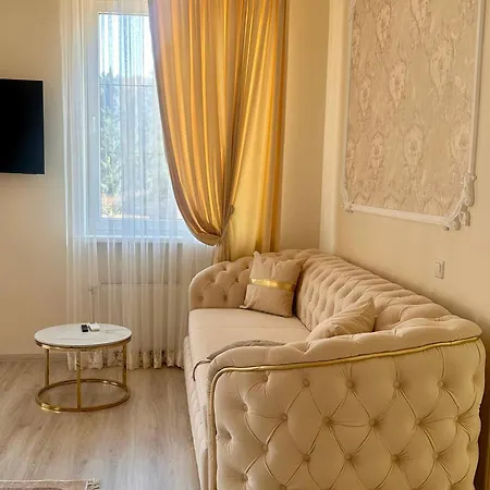 Ludwig Hotel *